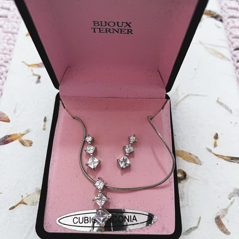 BIJOUX TERNER- Cubic Zirconia Earrings and Necklace